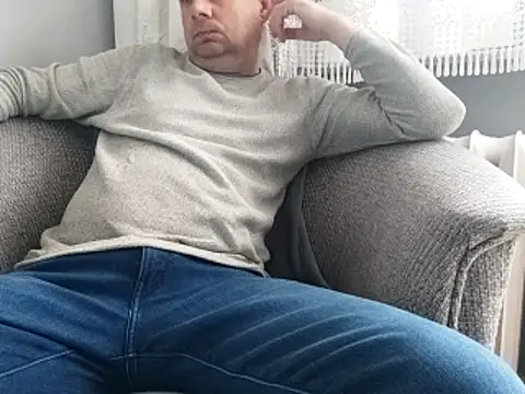 grzes19763 online show from 04-01-26, 07:42