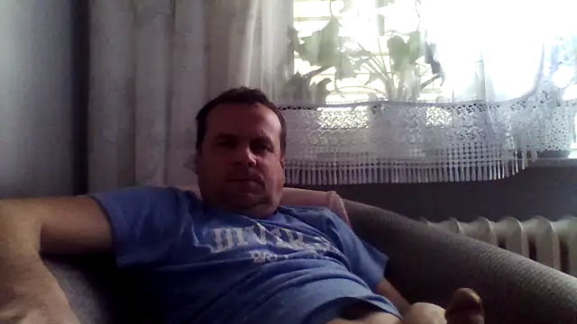 grzes19763 online show from 04-13-26, 02:44