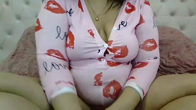 beautylovess online show from 03-20-26, 04:12