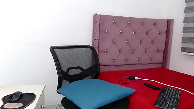 BlackNike online show from 12-19-25, 02:18