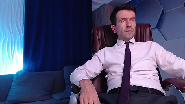 SteveTiger online show from 10-30-25, 03:41