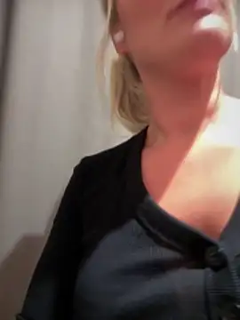 NastyMilf  online show from 12-21-25, 12:34