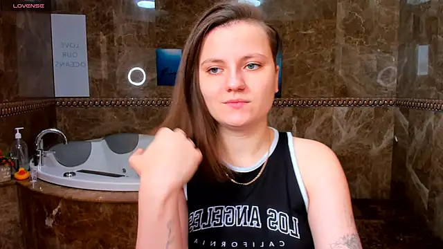 MelindaTin online show from 02-26-26, 07:40