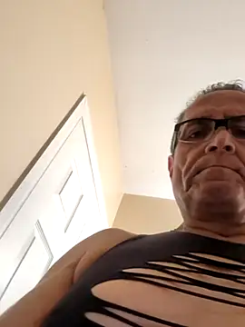 bobby69cock online show from 11-16-25, 09:42