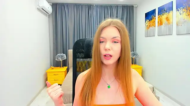 Strawberrye online show from 01-31-25, 12:18