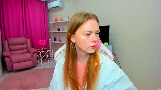 Strawberrye online show from 05-30-26, 03:25