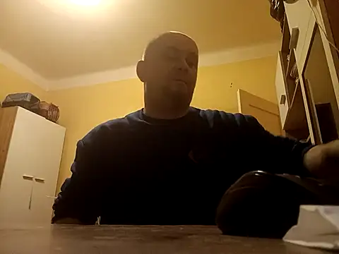 Snapshot of MrWhitePL chatting on 02-25-25, 05:47 MrWhitePL online show from 02-25-25, 05:47