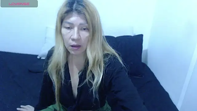 Dulce-Bella online show from 03-15-26, 02:23