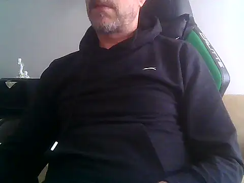 Snapshot of boran34 chatting on 04-21-26, 03:28 boran34 online show from 04-21-26, 03:28