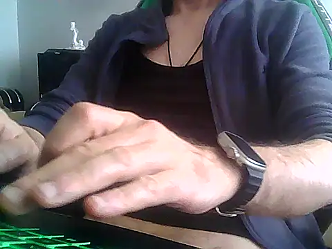 Snapshot of boran34 chatting on 05-25-26, 10:43 boran34 online show from 05-25-26, 10:43