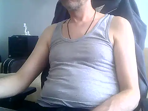 Snapshot of boran34 chatting on 05-26-26, 11:06 boran34 online show from 05-26-26, 11:06