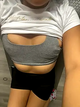 Aestheticsgirl online show from 11-21-25, 11:31