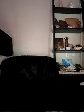 Amanita Bloom online show from 09-10-25, 04:01