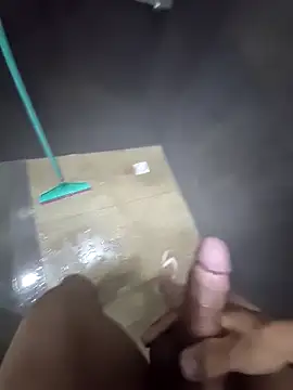 Snapshot of lucas_souza21 chatting on 09-13-25, 12:43 lucas souza21 online show from 09-13-25, 12:43