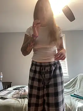 jaseyrae online show from 11-05-25, 05:24