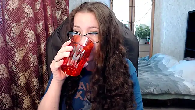 Snapshot of AnKey_Rayah chatting on 05-18-26, 10:48 AnKey Rayah online show from 05-18-26, 10:48