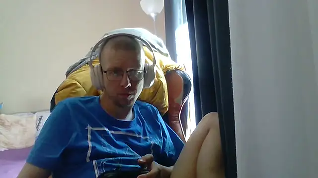 David250692 online show from 05-27-26, 07:16