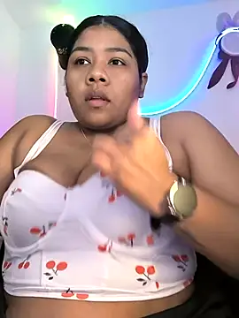 paola091 online show from 02-18-26, 11:33