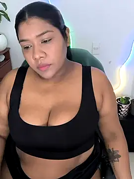 Snapshot of paola091 chatting on 04-24-26, 12:35 paola091 online show from 04-24-26, 12:35