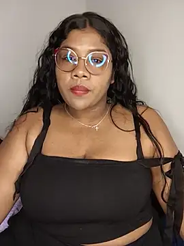 Snapshot of paola091 chatting on 05-24-26, 12:48 paola091 online show from 05-24-26, 12:48