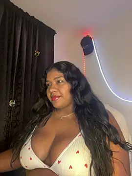 Snapshot of paola091 chatting on 07-12-26, 01:18 paola091 online show from 07-12-26, 01:18