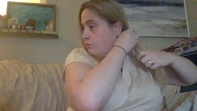Hleigh327 online show from 06-02-26, 05:26