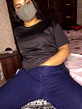 Snapshot of Indian_Anu chatting on 02-13-26, 05:20 Indian Anu online show from 02-13-26, 05:20