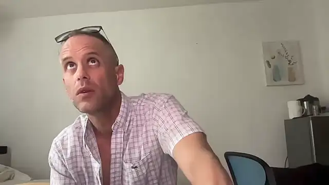 Snapshot of CamCrestXXX chatting on 12-03-24, 01:10 CamCrestXXX online show from 12-03-24, 01:10