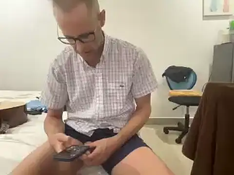 Snapshot of CamCrestXXX chatting on 12-04-24, 11:08 CamCrestXXX online show from 12-04-24, 11:08