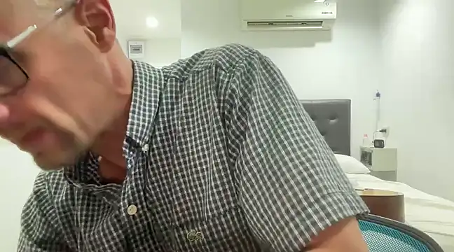 Snapshot of CamCrestXXX chatting on 12-08-24, 09:35 CamCrestXXX online show from 12-08-24, 09:35