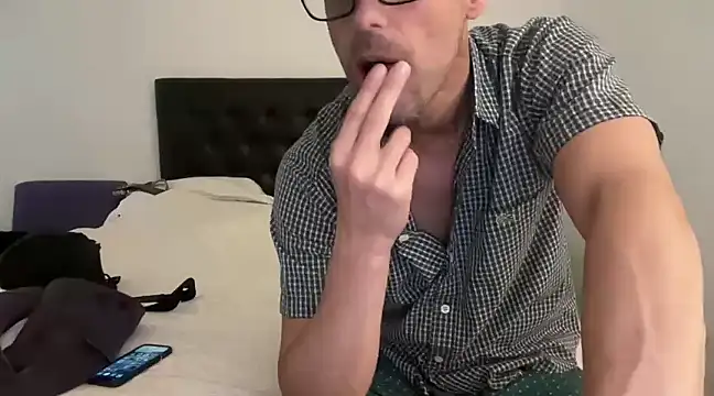 Snapshot of CamCrestXXX chatting on 01-08-25, 08:06 CamCrestXXX online show from 01-08-25, 08:06