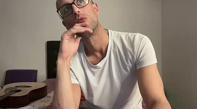 Snapshot of CamCrestXXX chatting on 01-13-25, 12:45 CamCrestXXX online show from 01-13-25, 12:45