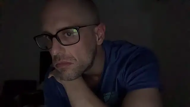 Snapshot of CamCrestXXX chatting on 01-22-25, 09:46 CamCrestXXX online show from 01-22-25, 09:46