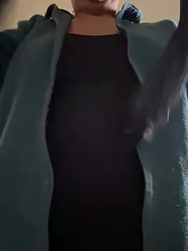 Snapshot of simona60 chatting on 12-13-24, 01:55 simona60 online show from 12-13-24, 01:55