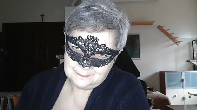 Snapshot of simona60 chatting on 01-23-25, 02:17 simona60 online show from 01-23-25, 02:17