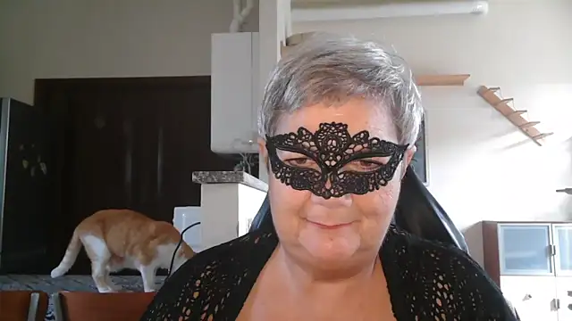 Snapshot of simona60 chatting on 09-17-25, 08:27 simona60 online show from 09-17-25, 08:27