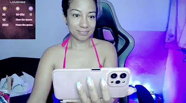 ninatiny online show from 02-02-25, 01:08