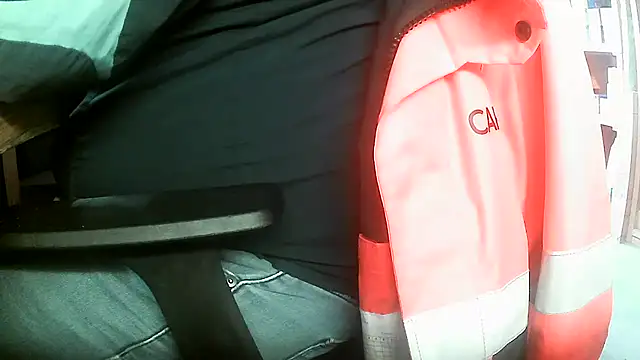 Snapshot of Cygnus58topchef chatting on 09-22-25, 08:16 Cygnus58topchef online show from 09-22-25, 08:16