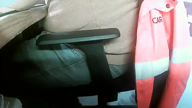 Snapshot of Cygnus58topchef chatting on 10-11-25, 09:19 Cygnus58topchef online show from 10-11-25, 09:19