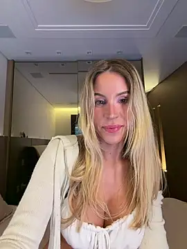 jasminesummer online show from 07-20-26, 03:25