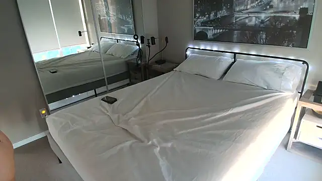 MikyFoxx online show from 03-08-25, 01:50