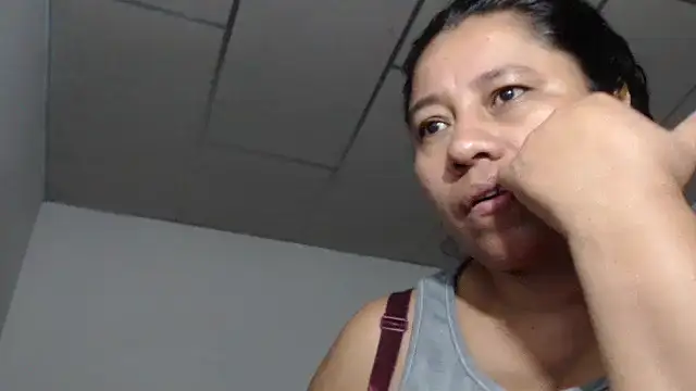 adrixxx38 online show from 02-08-26, 10:18