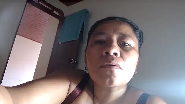 Snapshot of adrixxx38 chatting on 06-27-26, 04:34 adrixxx38 online show from 06-27-26, 04:34