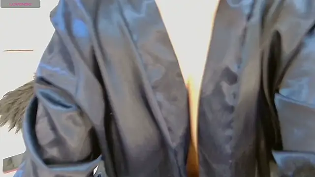 zarahdivousi online show from 11-22-25, 12:37