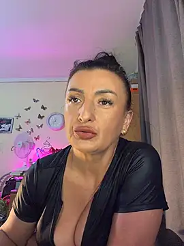 Snapshot of Hotangel75 chatting on 07-17-26, 05:58 Hotangel75 online show from 07-17-26, 05:58