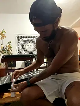 PuroMosh19 online show from 11-03-25, 01:19