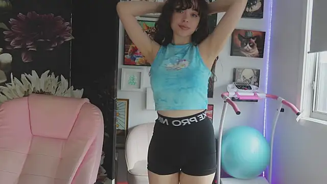 Snapshot of makiyahbelle chatting on 03-26-26, 04:40 makiyahbelle online show from 03-26-26, 04:40