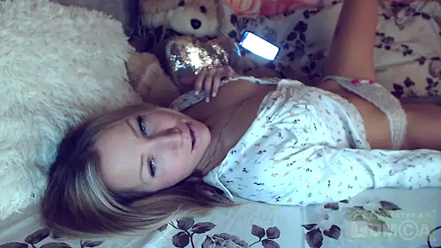 mimmi  online show from 01-27-25, 11:11