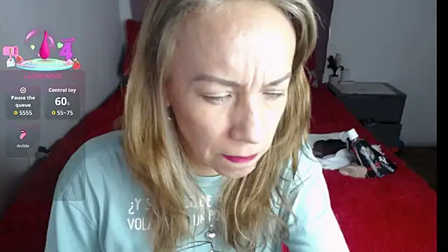 cristin doll  online show from 11-19-25, 09:26