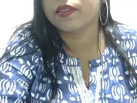 Snapshot of ROSEE_MERRYYYY chatting on 12-24-24, 01:28 ROSEE MERRYYYY online show from 12-24-24, 01:28